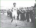Amador Palma entra triunfador en meta, en el Campeonato de Espana de Cross.3-1927.